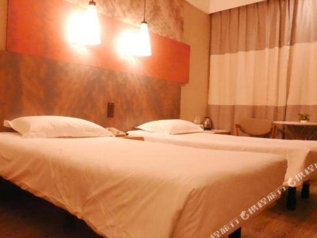 Ibis Nanchang Zhongshan Road Pedestrian Street Hotel Екстер'єр фото