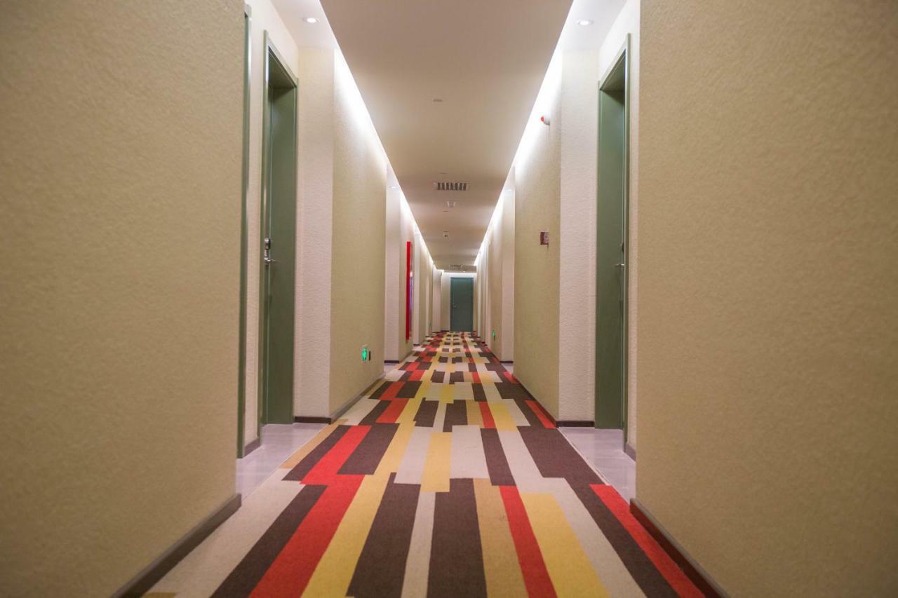 Ibis Nanchang Zhongshan Road Pedestrian Street Hotel Екстер'єр фото